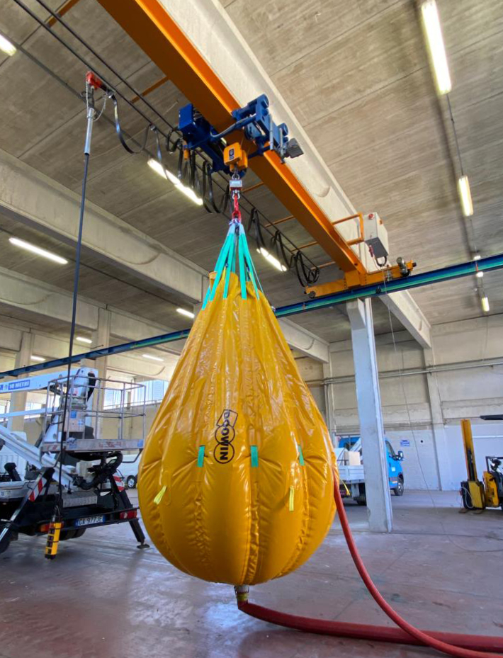 collaudo pallone ad acqua